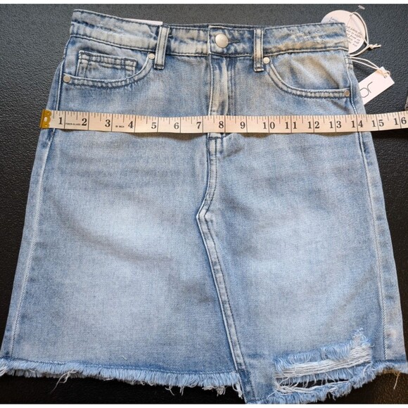 Joe's Jeans Girl's Kalee Denim Skirt Mid Rise Mini Distressed Raw Hem Size 14 - Picture 5 of 10